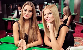 Đá gà trực tiếp sôi động tại bet188